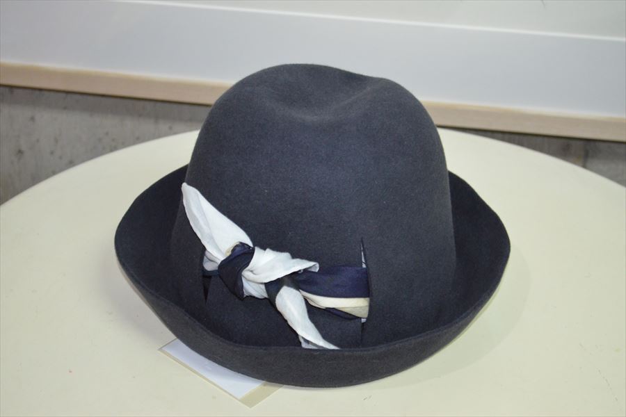 希少!!】 アクネ ストゥディオズ Acne Studios グレー スカーフ