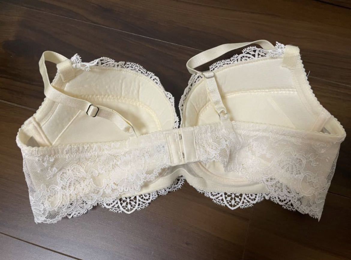 ワコール トレフル ブラジャー E80 BBF462 アイボリー mukougaoka