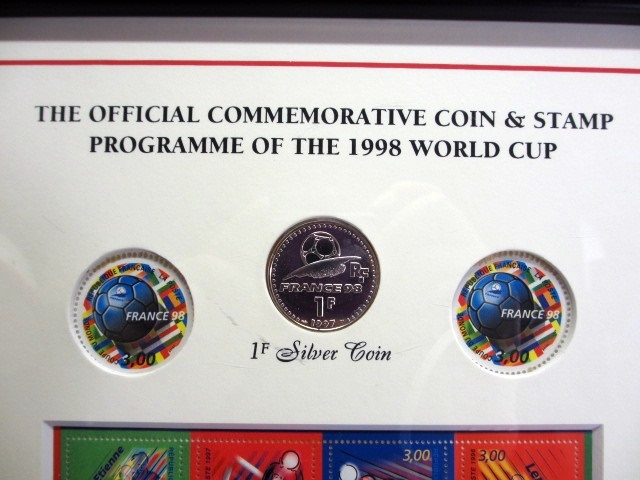 L36 1998 Fifa ワールドカップ フランス大会 額入り記念切手シート コイン サッカー日本代表が初めてワールドカップに出場した大会 その他 売買されたオークション情報 Yahooの商品情報をアーカイブ公開 オークファン Aucfan Com