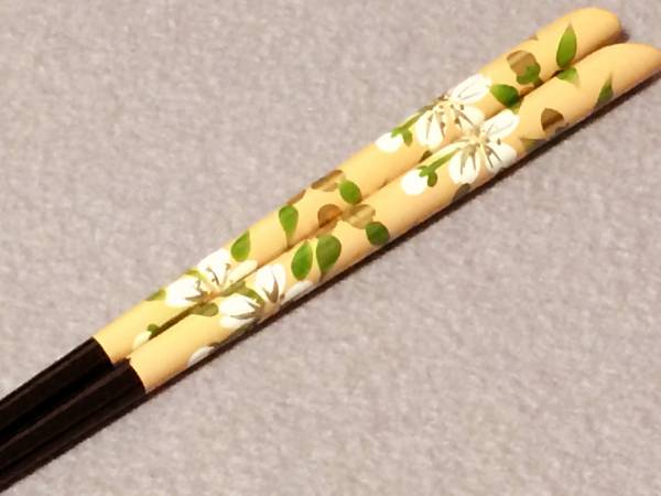 お箸タイプのかんざし◆２本セット【うす橙・桜】おしゃれ着や普段着に♪