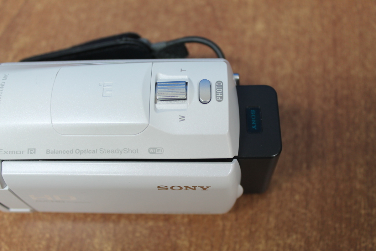 男性に人気! 【越谷発】『動作良好』【SONY】◆HDR-CX680 ホワイト デジタルビデオカメラ ハンディカム◆④(7014) 男性に人気! 【越谷発】『動作良好』【SONY】◆HDR-CX680 ホワイト デジタルビデオカメラ ハンディカム◆④(7014)