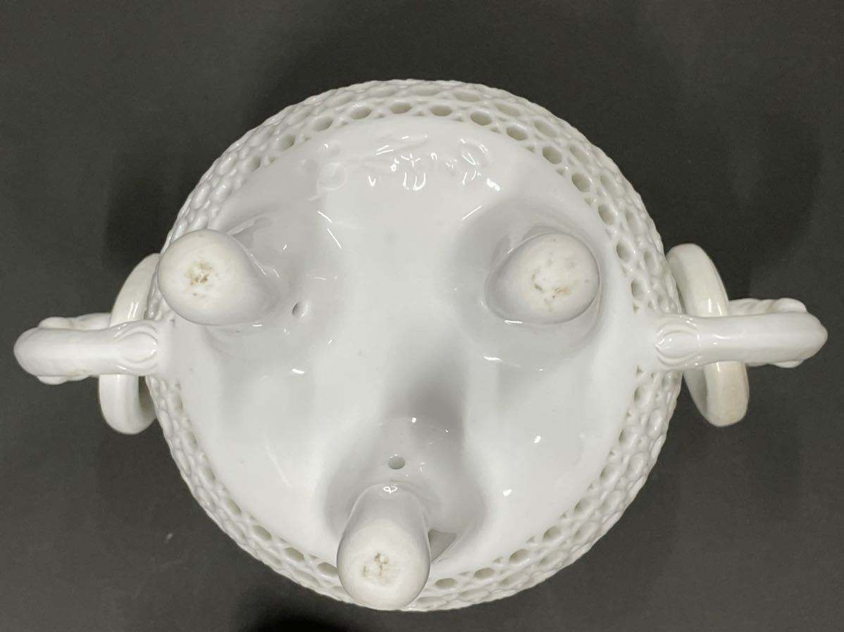 平戸焼【中里茂右衛門(右エ門)作 白磁 獅子摘 遊環三