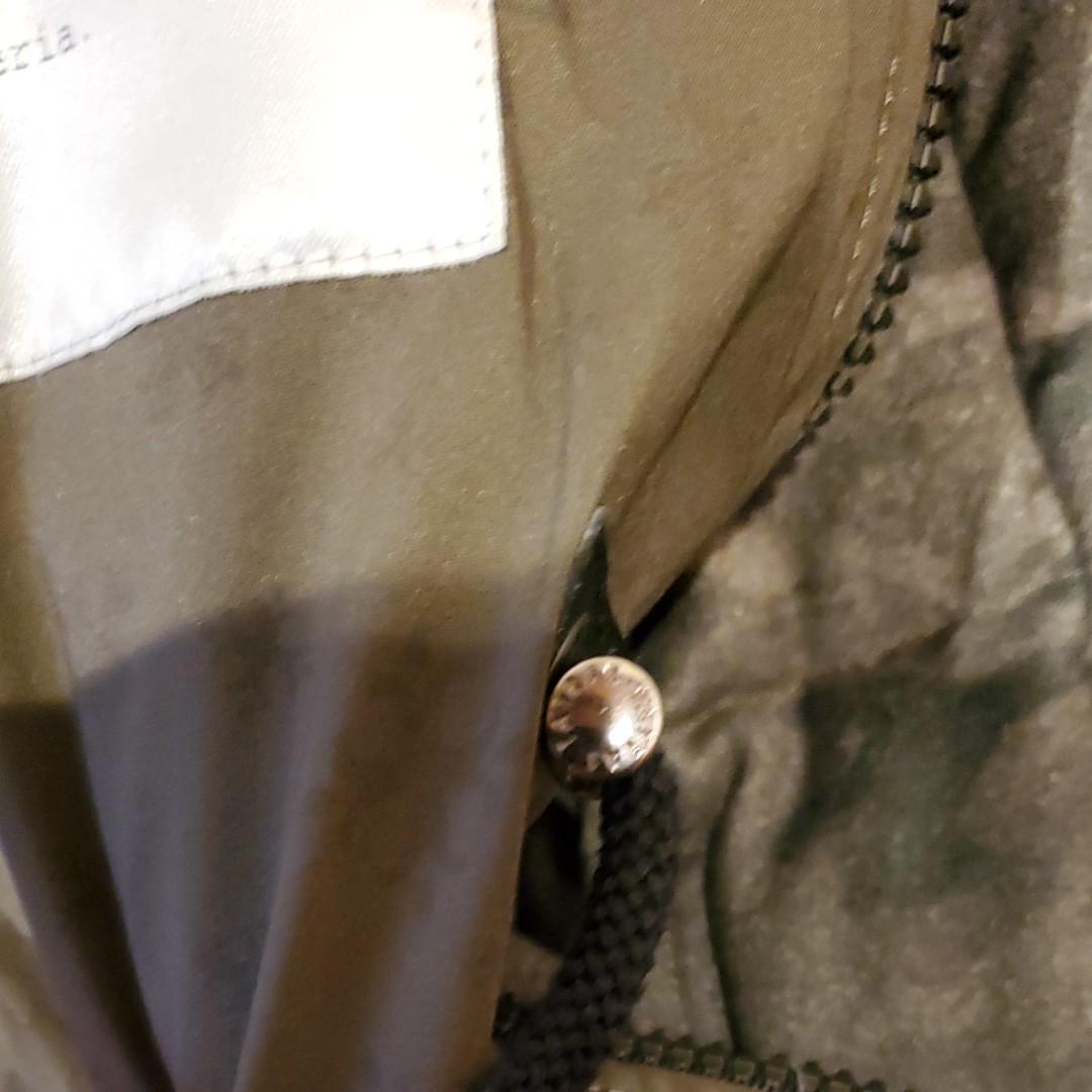 タトラスRライン　０３サイズ　美品　ロロピアーナカモフラダウンジャケット