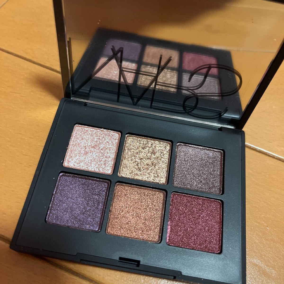 限定お値下げです！【美品】NARS ヴォワヤジュール アイシャドーパレット1192 ナーズ