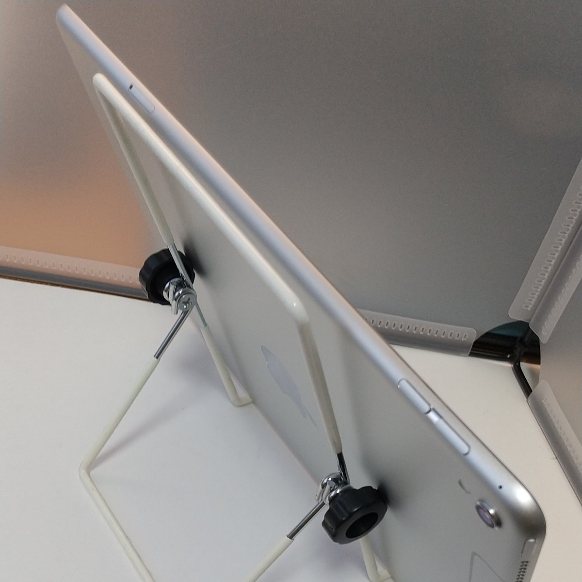 限界値下げ iPad Pro 9.7インチ Cellular 128GB A1674 美品中古 動作問題なし