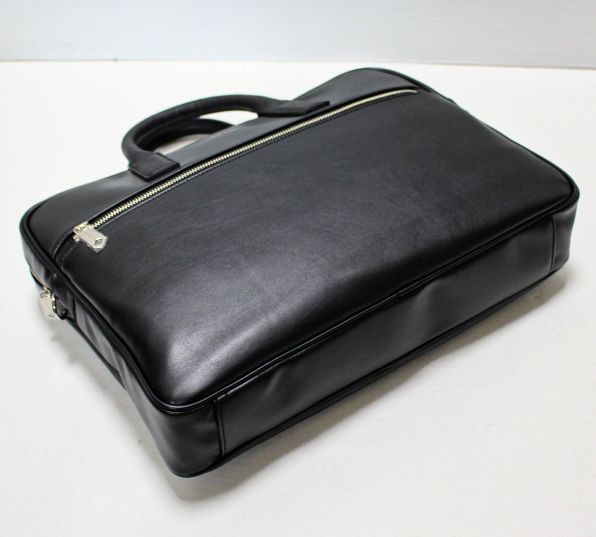 Paul Smith ポールスミス》新品 グラナダ3 2Way ブリーフケース Paul Smith ポールスミス》新品 グラナダ3 2Way ブリーフケース