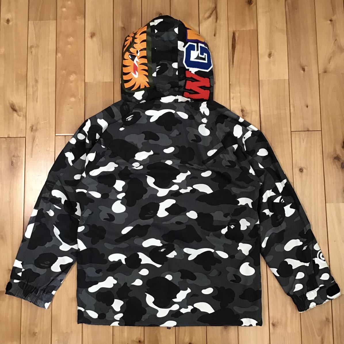 ☆蓄光☆ スノボ ジャケット Mサイズ a bathing ape shark snow board