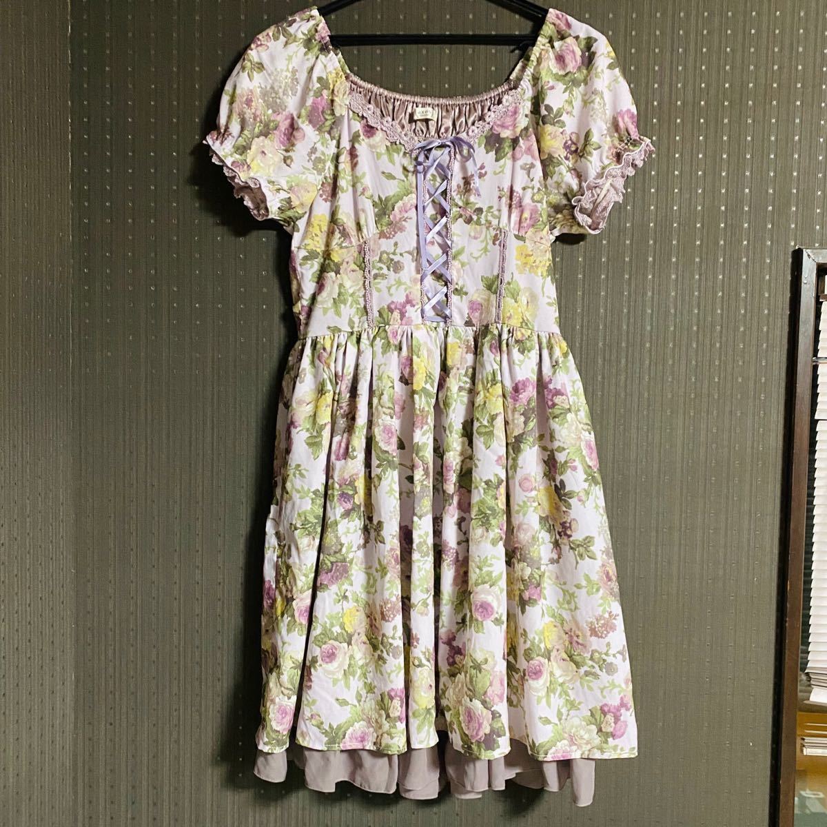 Paypayフリマ アクシーズファム Axes Femme 花柄ワンピース ラプンツェル ラベンダー Paypayフリマ アクシーズファム Axes Femme 花柄ワンピース ラプンツェル ラベンダー