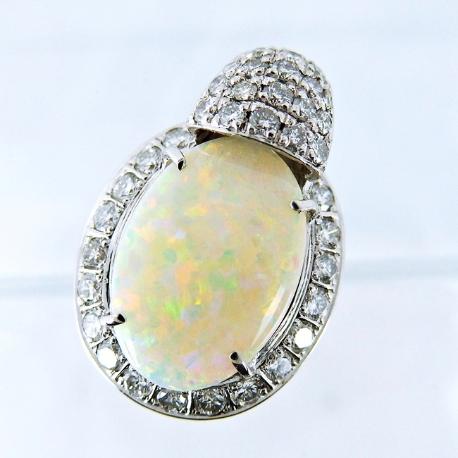 特別訳あり特価】 Pt900 ペンダントトップ オパール4.35ct 10月