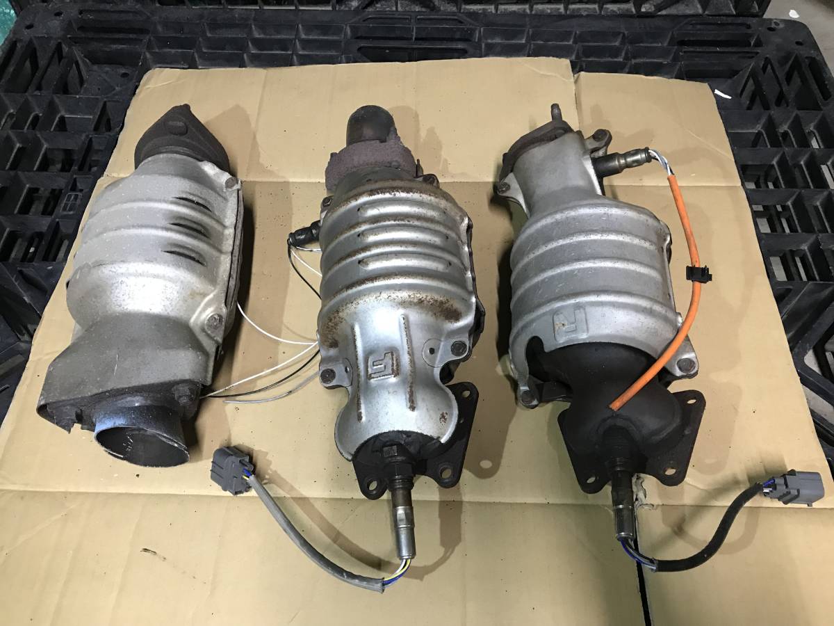 ホンダ KB1 レジェンド 純正 触媒 キャタライザー 1台分 3個セット