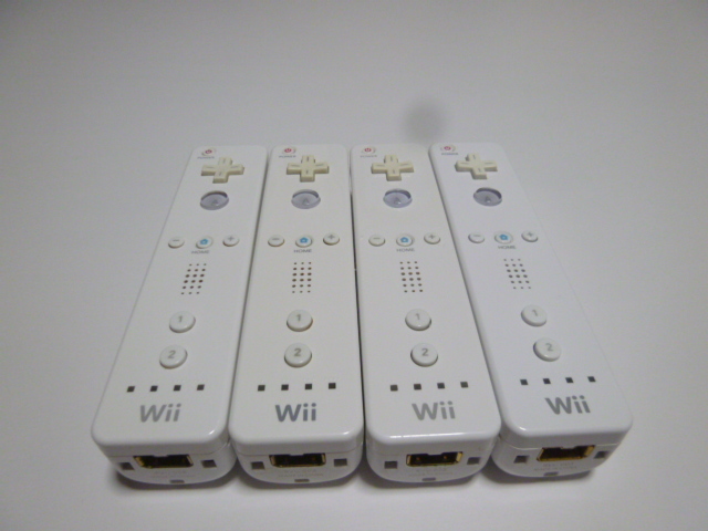 R029《即日発送 送料無料 動作確認済》Wii リモコン　白　4個セット 任天堂 純正 RVL-003　コントローラ　コントローラー　ホワイト