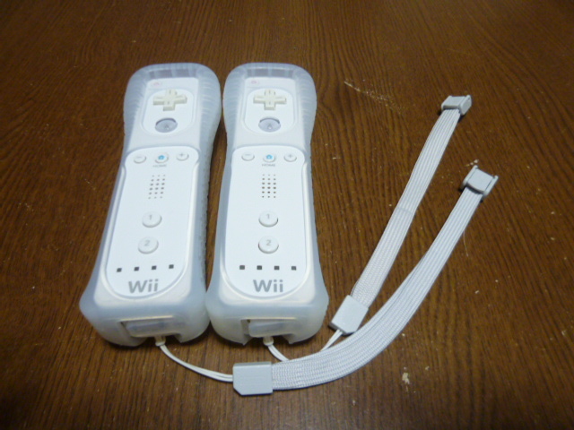 RSJ049《送料無料 即日発送 動作確認済》Wii　リモコン　ジャケット　ストラップ　VL-003 任天堂　純正　白　ホワイト　コントローラ　