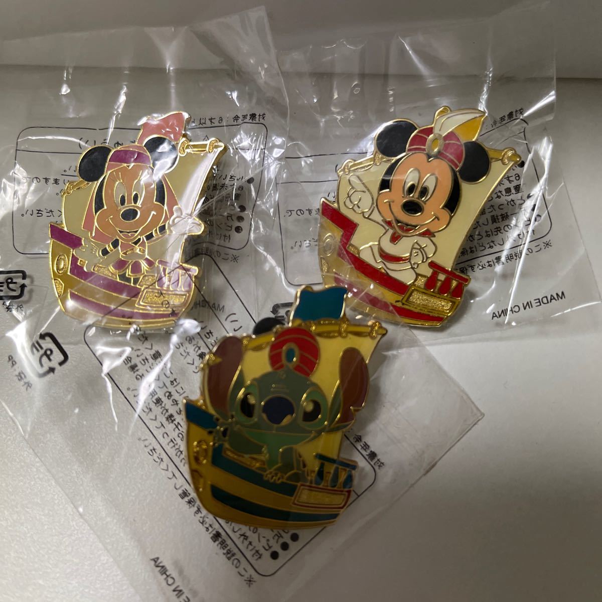 Paypayフリマ ピンバッジ 東京ディズニーシー ピンバッジ 東京ディズニーシー ディズニーシー 3点セット