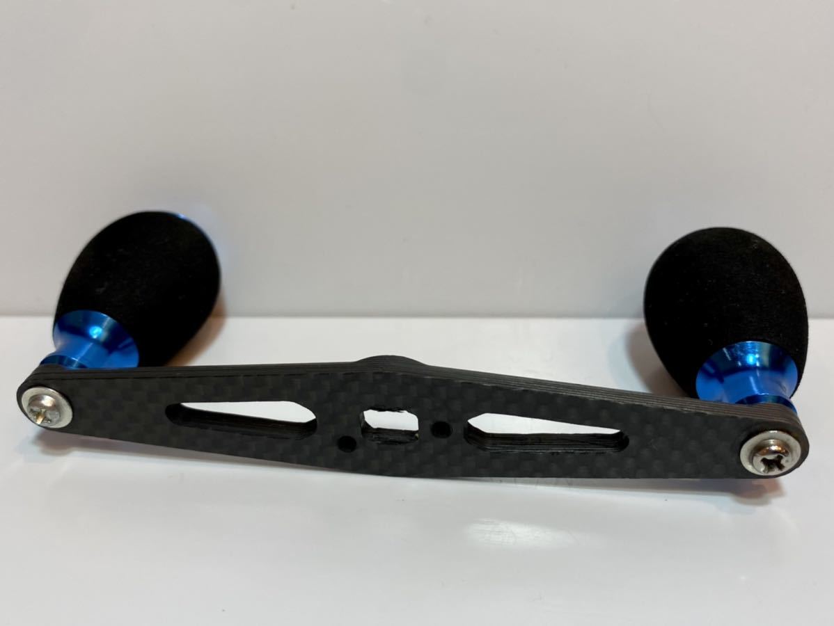 即納】 カーボンハンドル イナーシャ ZPI バレルシェイプノブ ブルー ダイワ 102mm - その他 即納】 カーボンハンドル イナーシャ ZPI バレルシェイプノブ ブルー ダイワ 102mm - その他