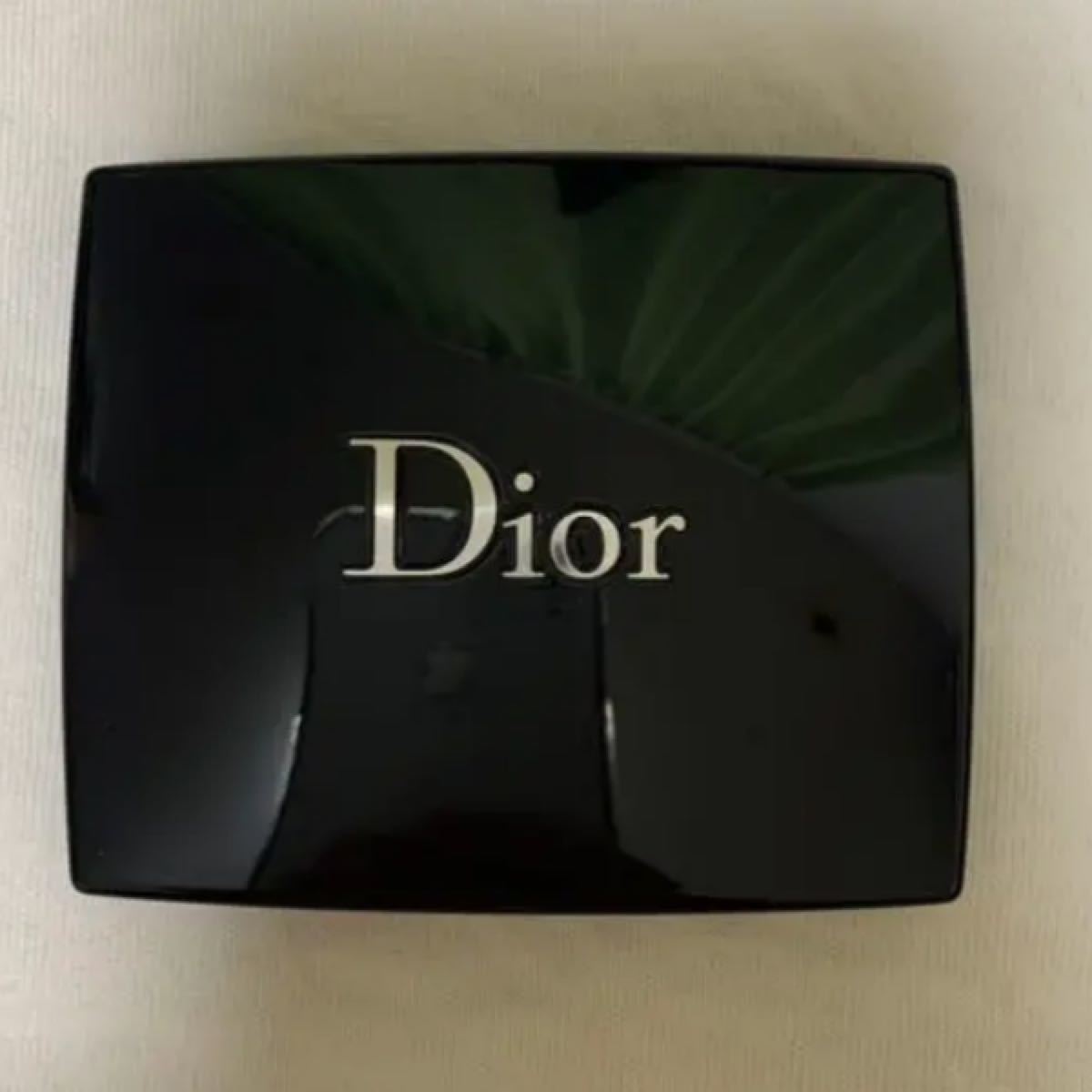 dior アイシャドウ　サンククルール