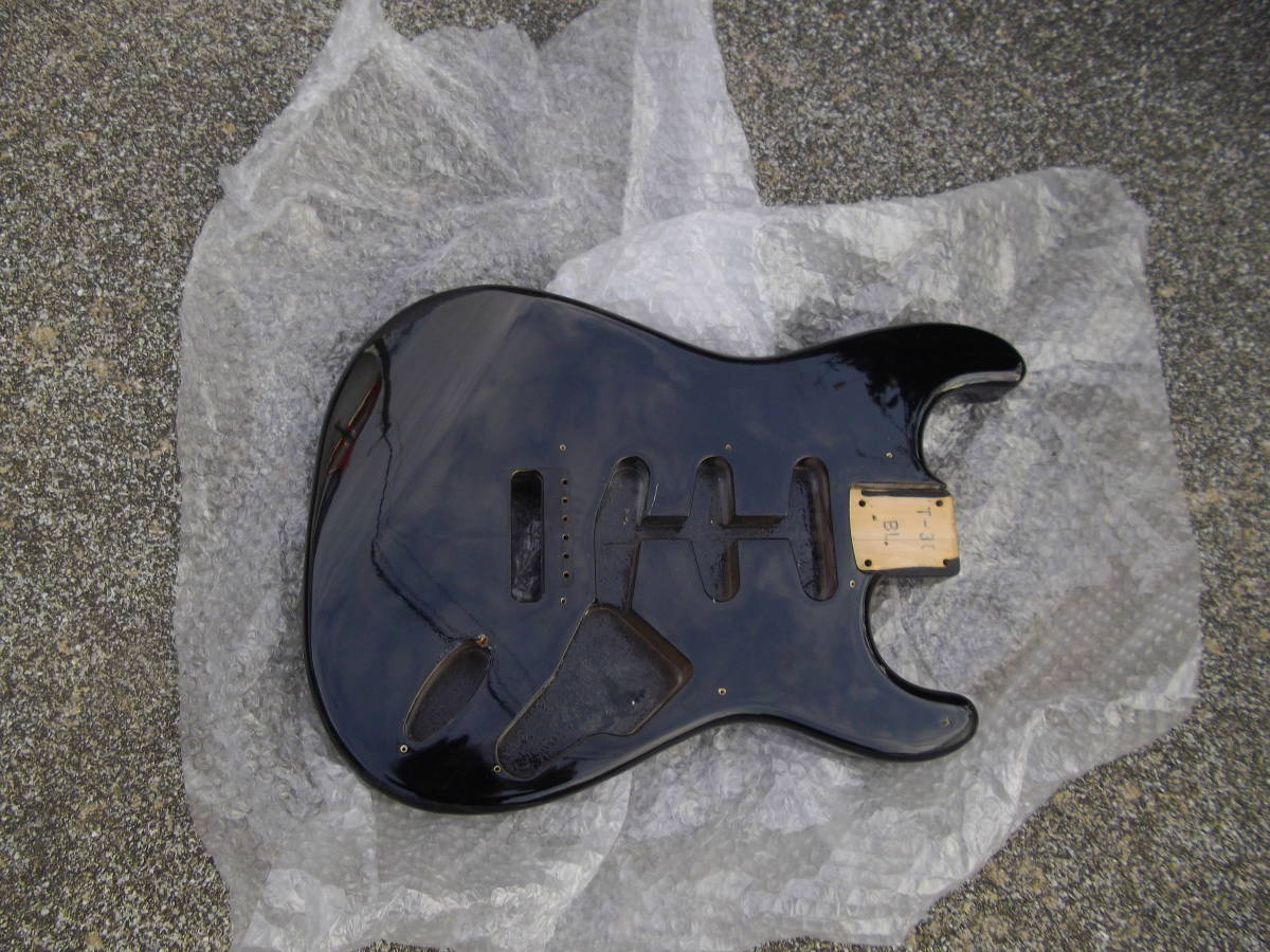 Fender Japan Eシリアル レフティーを右用に改造 エレキギター 