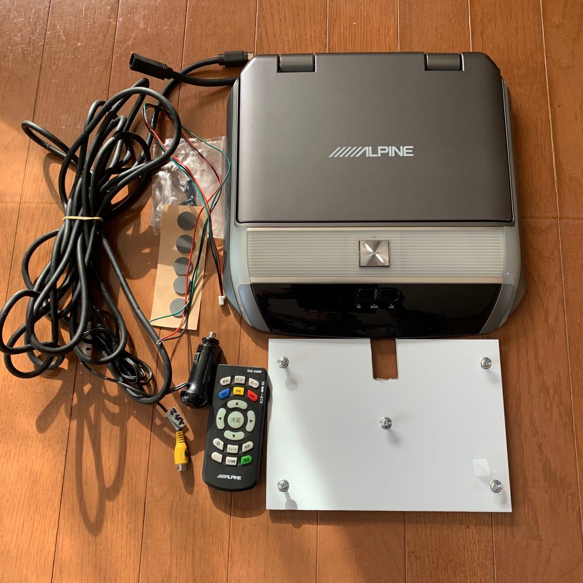 アルパイン フリップダウンモニター TMX-R2100|Yahoo!フリマ アルパイン フリップダウンモニター TMX-R2100|Yahoo!フリマ