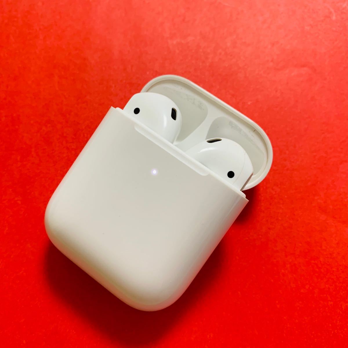 Apple  AirPods 第2世代　ワイヤレスイヤフォン　国内正規品　