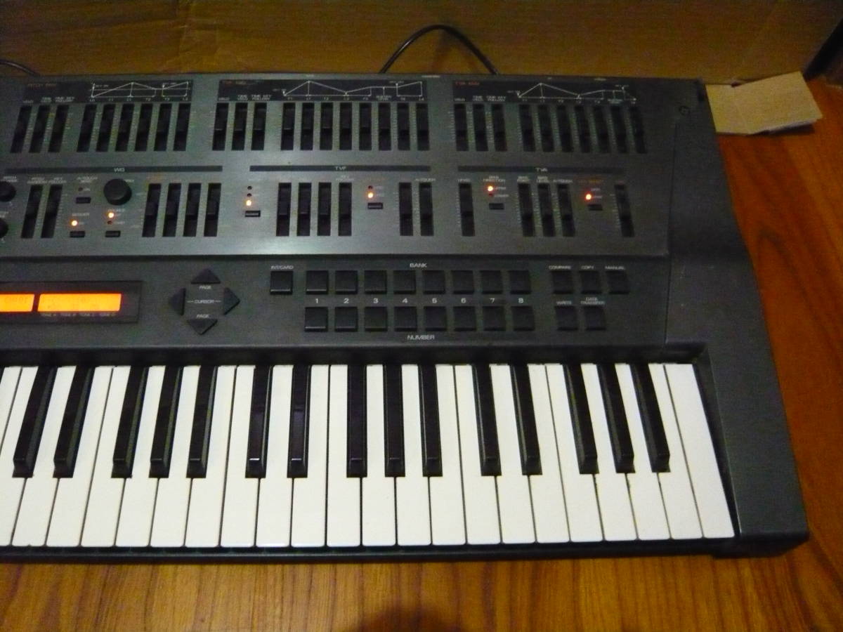 Roland/ローランド JD-800 デジタル シンセサイザー ジャンク品_画像3