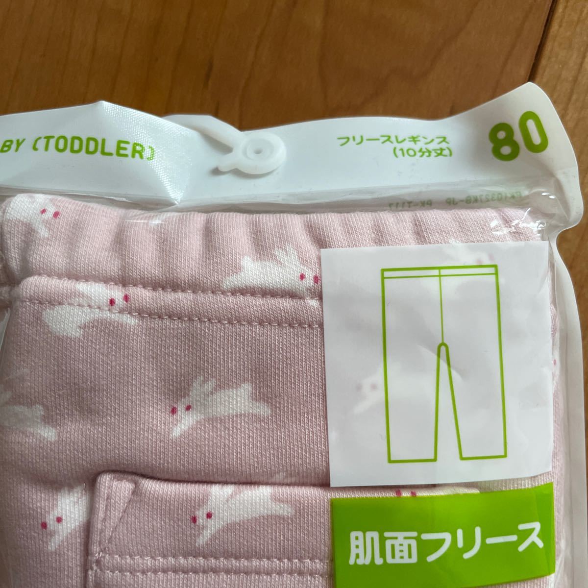 素晴らしい価格 UNIQLO ベビーレギンス フリース うさぎ柄 100 ユニクロ フリースレギンス(10分丈) 100 ピンク うさぎ柄