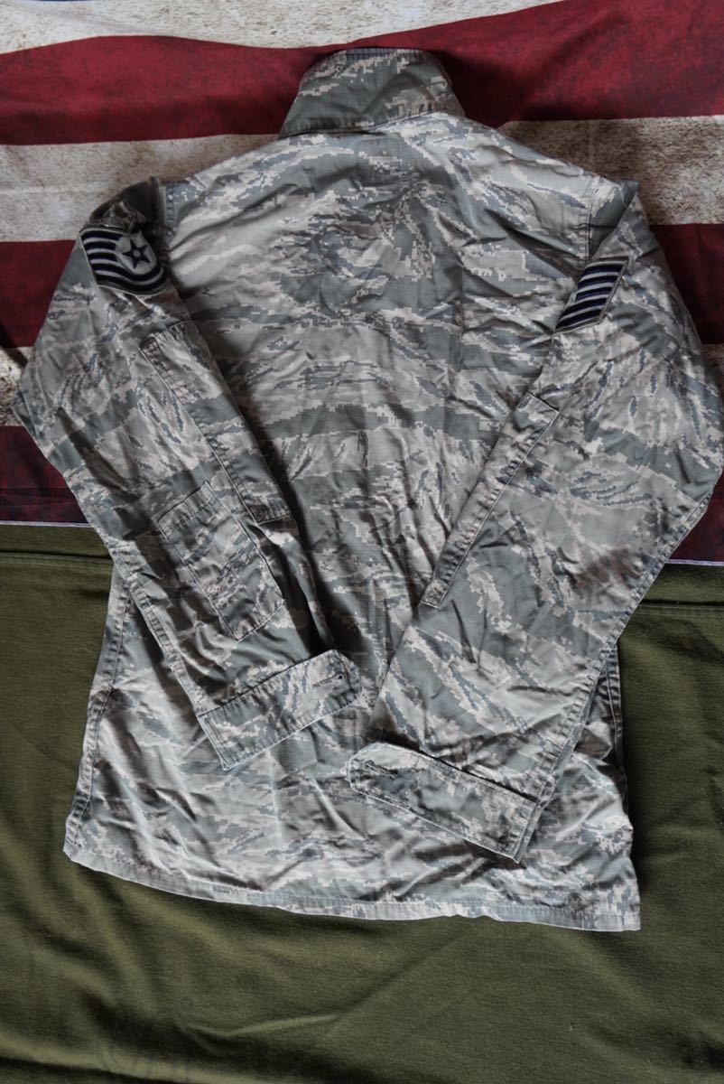 米軍 放出品 ミリタリージャケット サイズ 36R デジカモ 迷彩 カモフラ サバゲー US エアフォース USAF 古着 高階級 パッチ 世田谷ベース_画像7