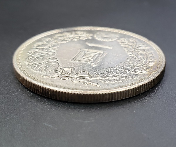 明治45年 一圓銀貨 新1円銀貨 一円銀貨 量目26.9g 直径38.1mm 銀比重10.3 古銭の画像5