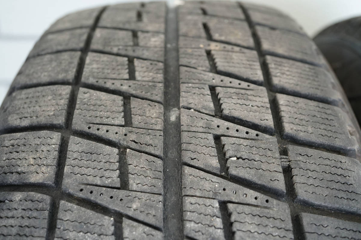 BRIGESTONE ブリヂストン ブリザック REVO2 195/65R15 2007年製造 中古 2本 スタッドレス　冬タイヤ　[VH024]_画像3