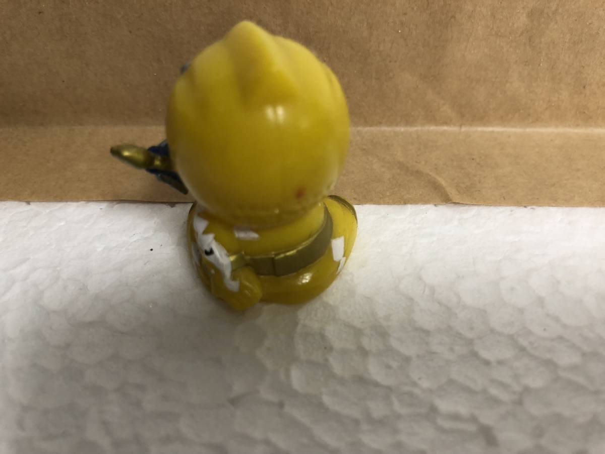  Bakuryuu Sentai Abaranger abare yellow mini figure 