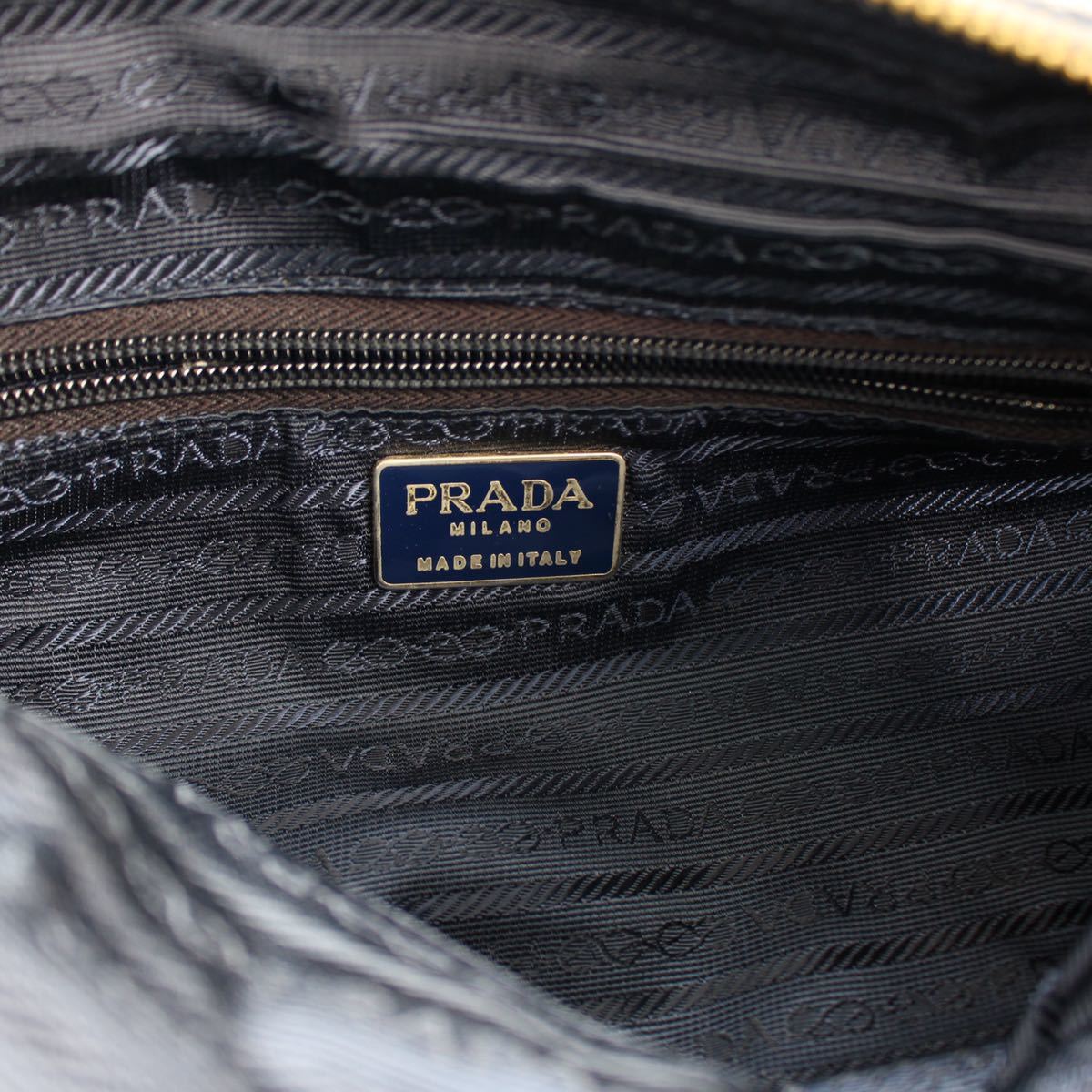 PRADA QUILTING NYLON CHAIN SHOULDER BAG MADE IN ITALY/プラダ