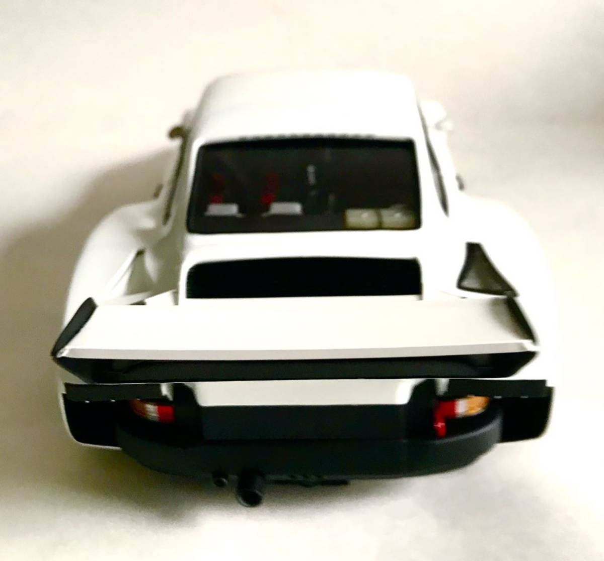  последнее снижение цены 1/18 Porsche 935p радуга ti прототип Exoto 