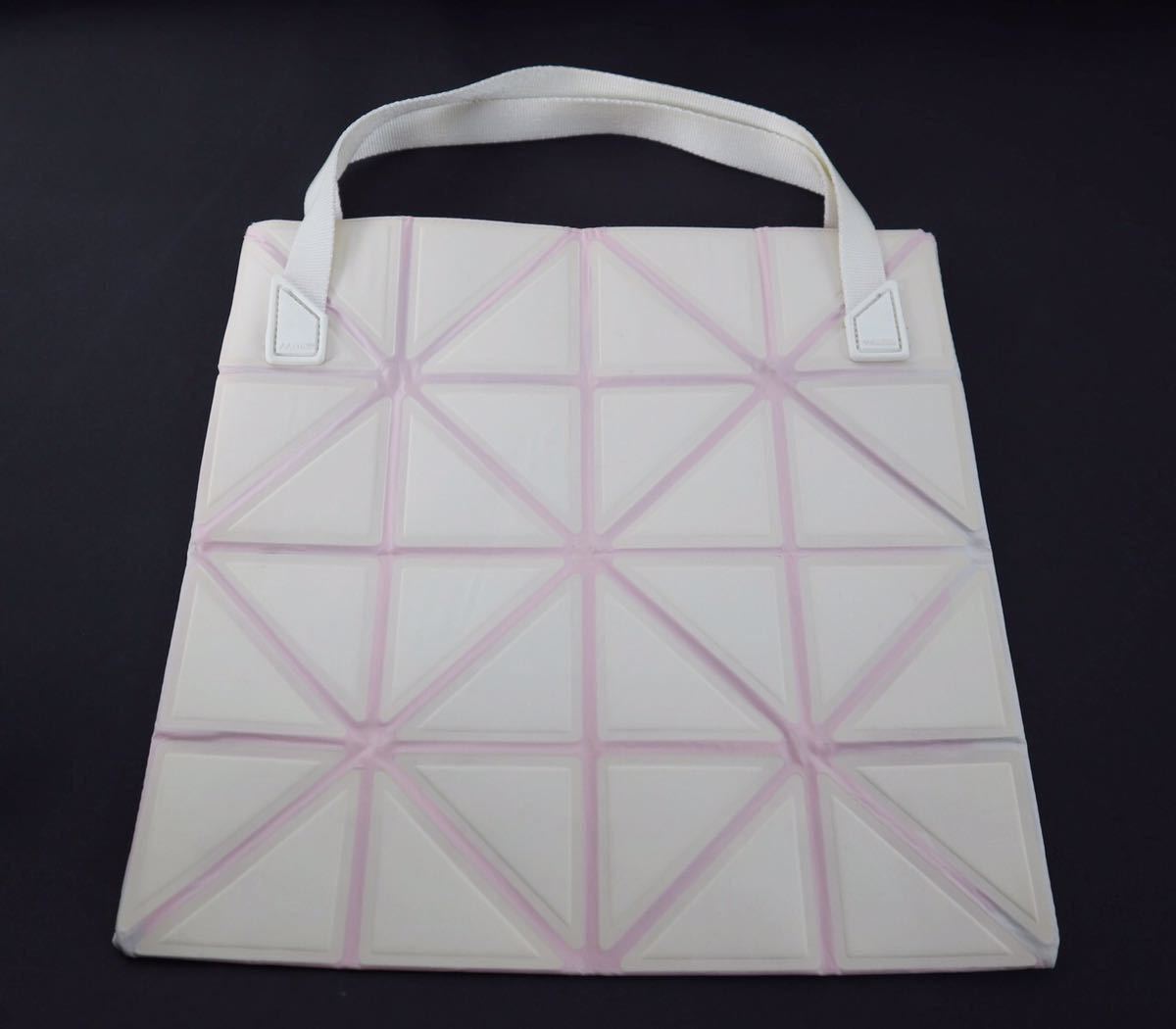 美品 ISSEYMIYAKE バオバオ イッセイミヤケ トートバッグ ハンドバッグ