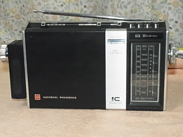 National Panasonic 【 RF-858 】 初期型のモデル AC-BATTERYの2 National Panasonic 【 RF-858 】 初期型のモデル AC-BATTERYの2
