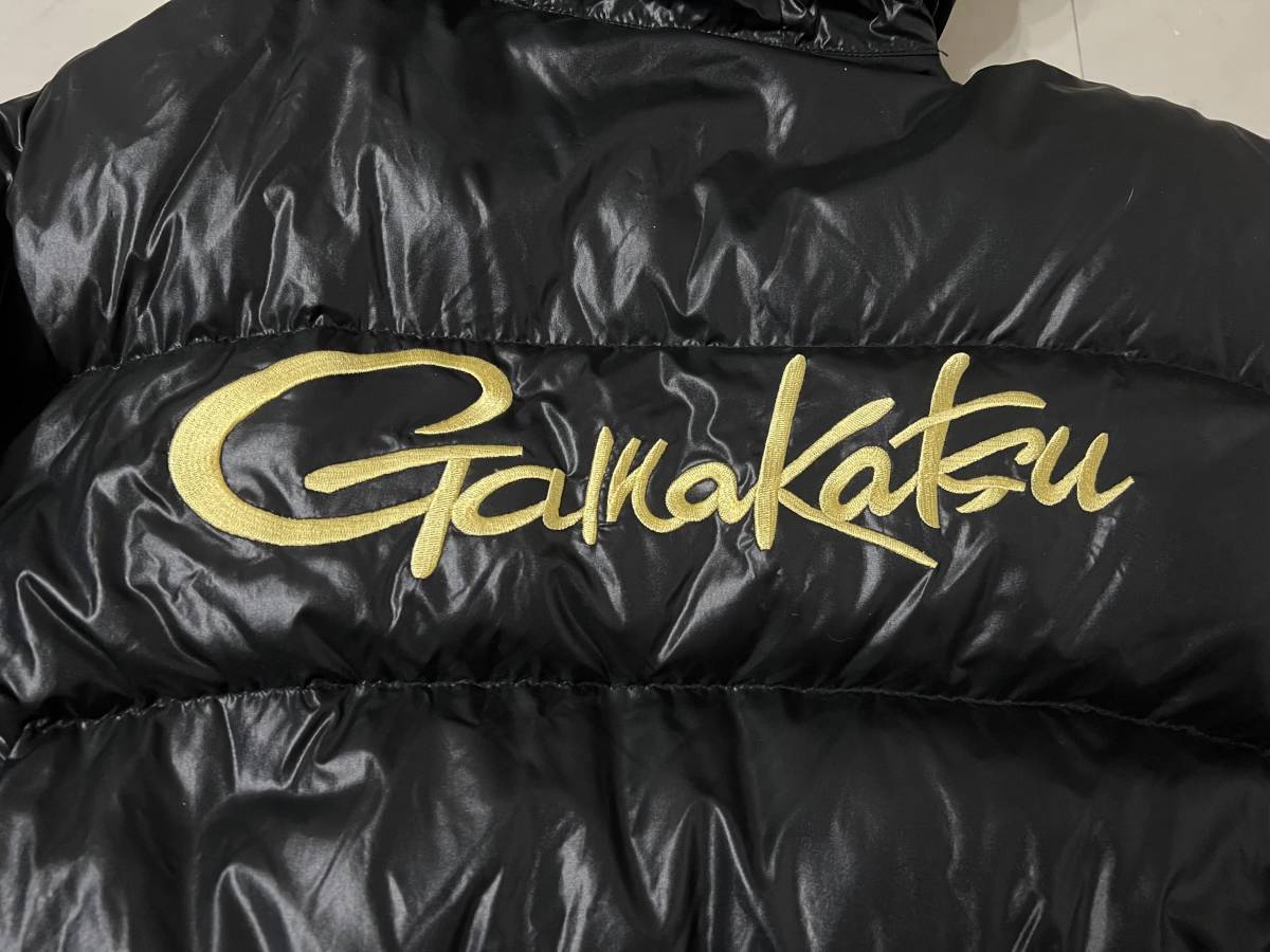 Gamakatsu がまかつ ダウンジャケット ブラック ロゴゴールド Gamakatsu がまかつ ダウンジャケット ブラック ロゴゴールド