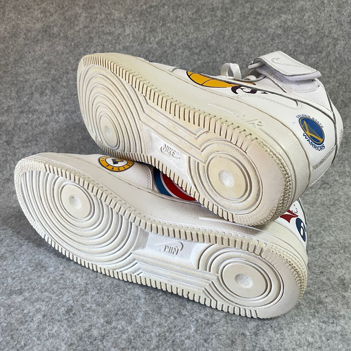NIKE × Supreme AIR FORCE1 MID NBA 白 AQ8017-100 27 5cm 中古 NIKE × Supreme AIR FORCE1 MID NBA 白 AQ8017-100 27 5cm 中古