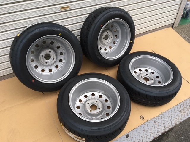 未使用品！ロードスター用ホイールとタイヤ４本セット（コーンズ７J×１４，ダンロップ185/60Ｒ14）_画像3