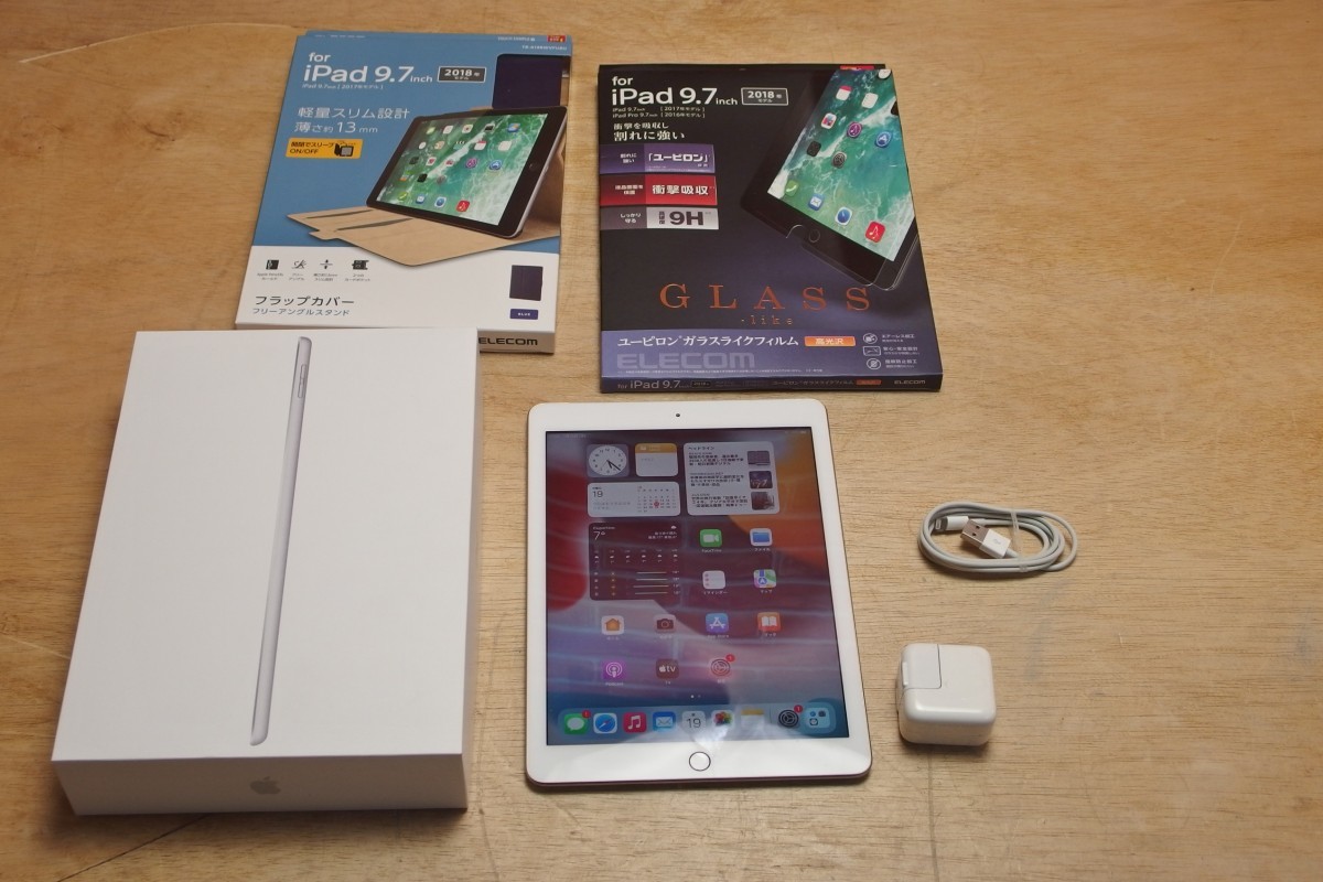 iPad 第5世代 Wi-Fi+Cellular 32GB ゴールド SIMフリー エレコム 新品
