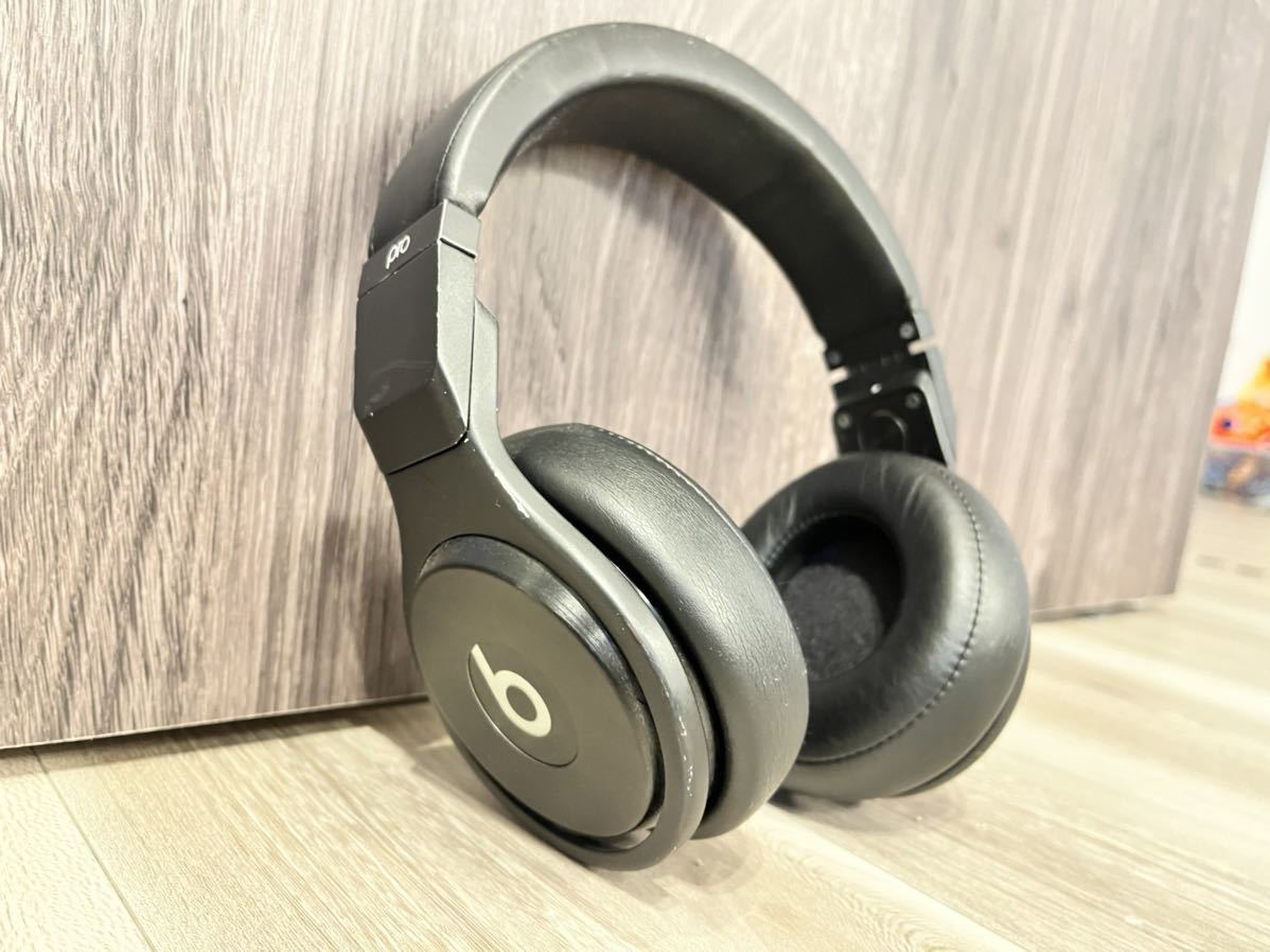 beats by dr.dre Pro オーバーイヤーヘッドフォン Infin…-