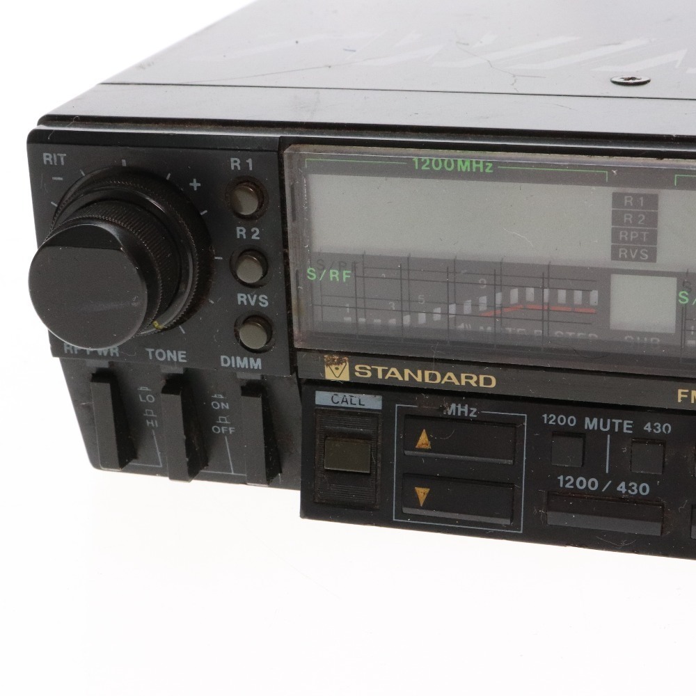 トランシーバー STANDARD C6000 430/1200MHz TWIN BANDER トランシーバー STANDARD C6000 430/1200MHz TWIN BANDER RigPix