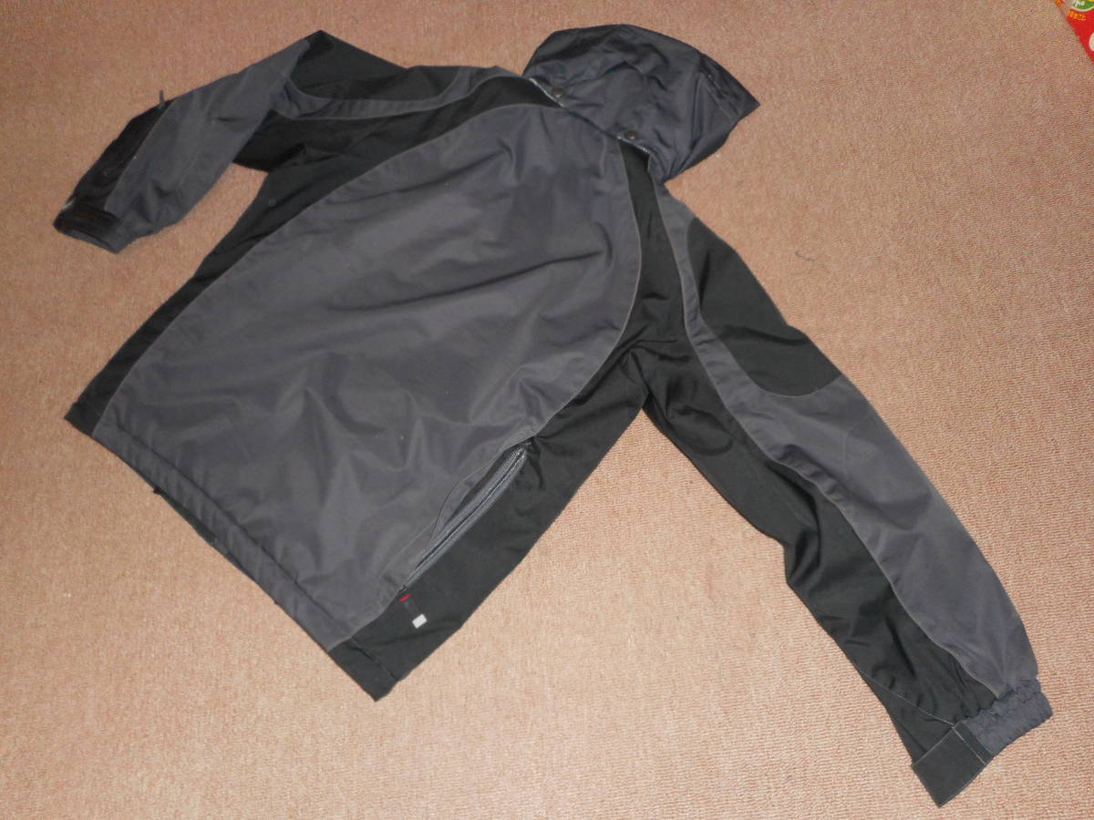 防寒ジャケット ミズノ M寸 Mizuno Used グレー黒 シリアスパフォーマンス 中綿 最前線の グレー黒