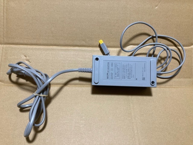 任天堂　WiiU本体用純正電源アダプター　WUP-002（JP）　正常中古品です。