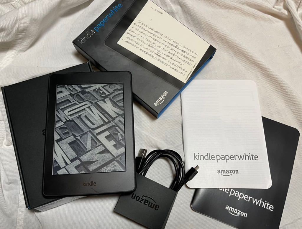 【中古】Kindle Paperwhite、電子書籍リーダー(第7世代)、Wi-Fi 、4GB、ブラック　純正レザーカバーもおまけします