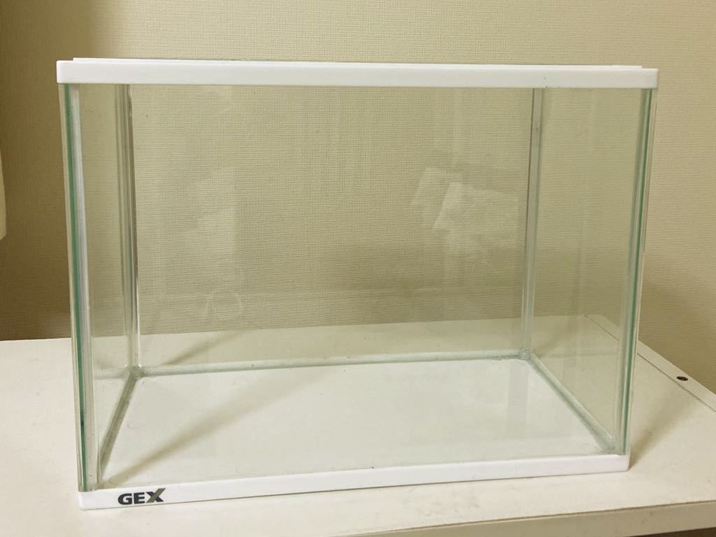 GEX コンパクト ガラス水槽 23 x 31 x 16 センチ 送料込価格