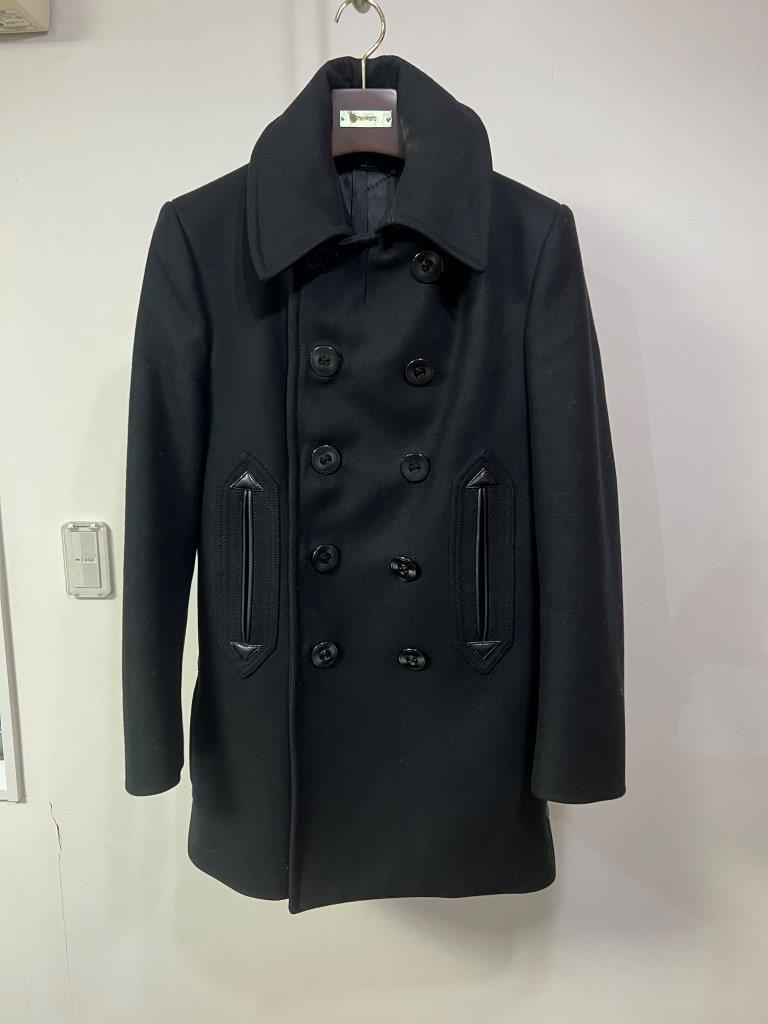 TOM FORD 究極の ダブル ブレステッド コート Pコート TOM FORD 究極の ダブル ブレステッド コート Pコート