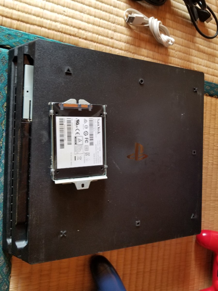 PS4 Pro  ジェット・ブラック SONY  PlayStation 4 Pro　内蔵ssd換装済み