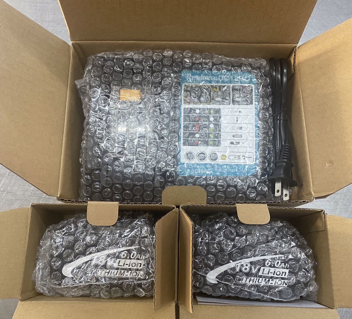 ◇未使用品◇マキタ 互メロディ付急速 充電器 DC18RC(1台)+バッテリー