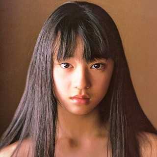 Yahoo!オークション - 栗山千明 1st写真集 初版 帯付き 新品 Yahoo!オークション - 栗山千明 1st写真集 初版 帯付き 新品