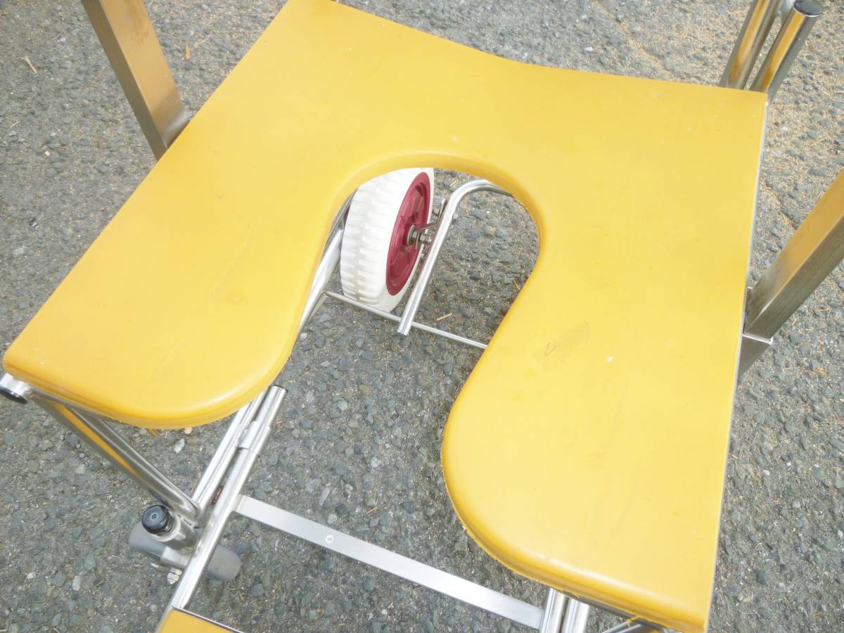 カウンター販売 N4365a カワムラサイクル 簡易シャワー車いす 入浴介助用 直接引取大歓迎 大阪・吹田インター近く カウンター販売 N4365a カワムラサイクル 簡易シャワー車いす 入浴介助用 直接引取大歓迎 大阪・吹田インター近く