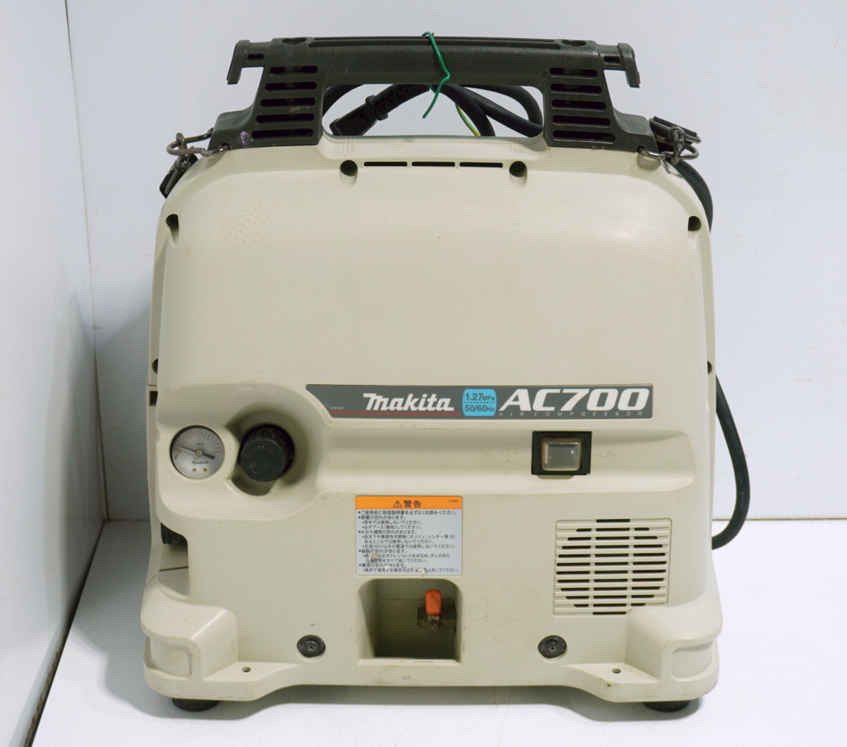 140☆makita マキタ エアコンプレッサ AC700☆3J-355 www.gastech.com.tr