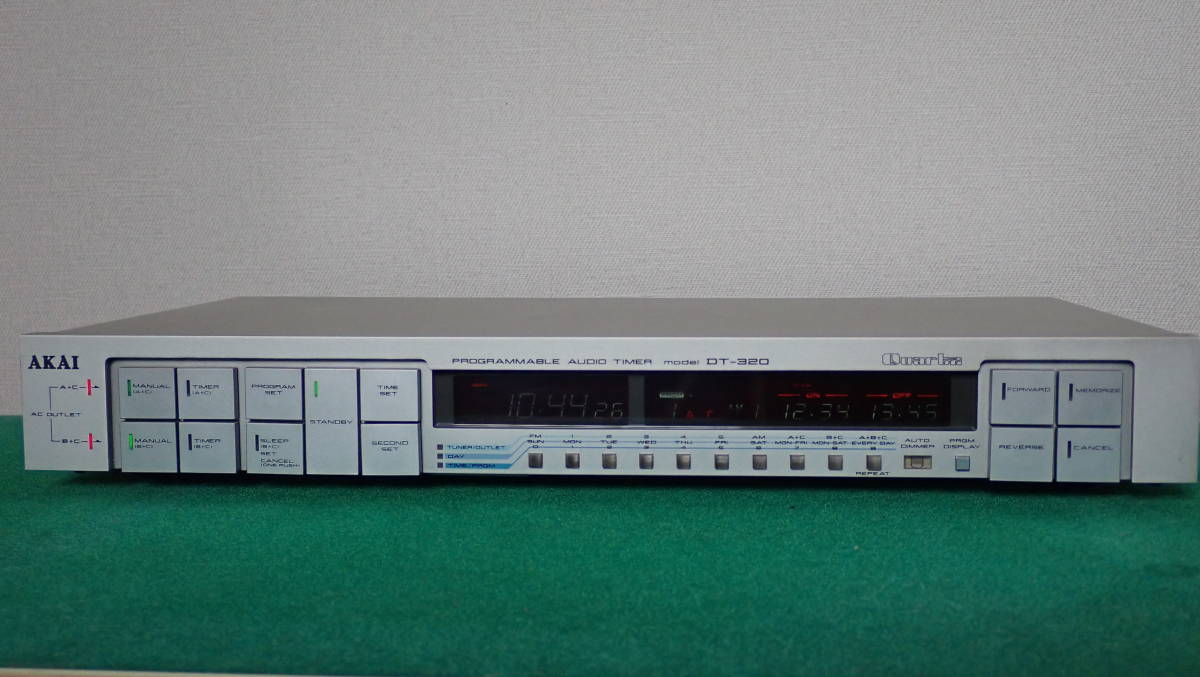 アカイ AKAI プログラムオーディオタイマー DT-320 アカイ AKAI プログラムオーディオタイマー DT-320