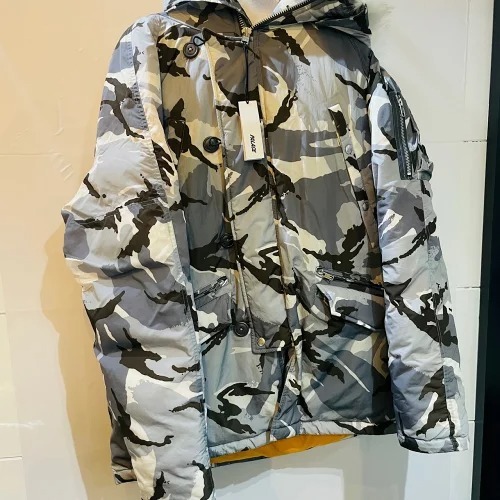 PALACE P-3B DOWN JACKET Lサイズ カモフラ パレス ダウンジャケット_画像1